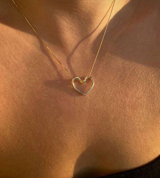 Düğüm Çelik Kalp Kolye